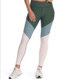 Outdoor voices springs leggings size S